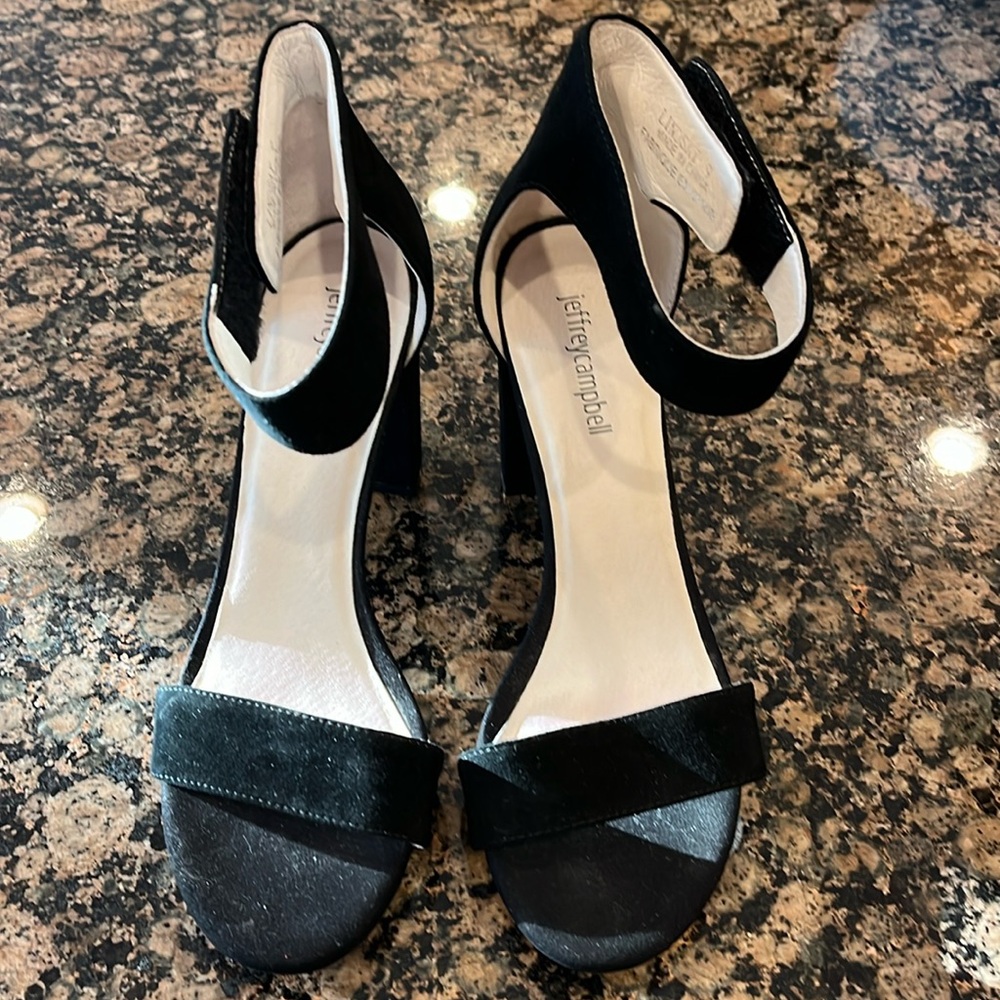 Jeffrey Campbell Lindsay Black Suede Size 9